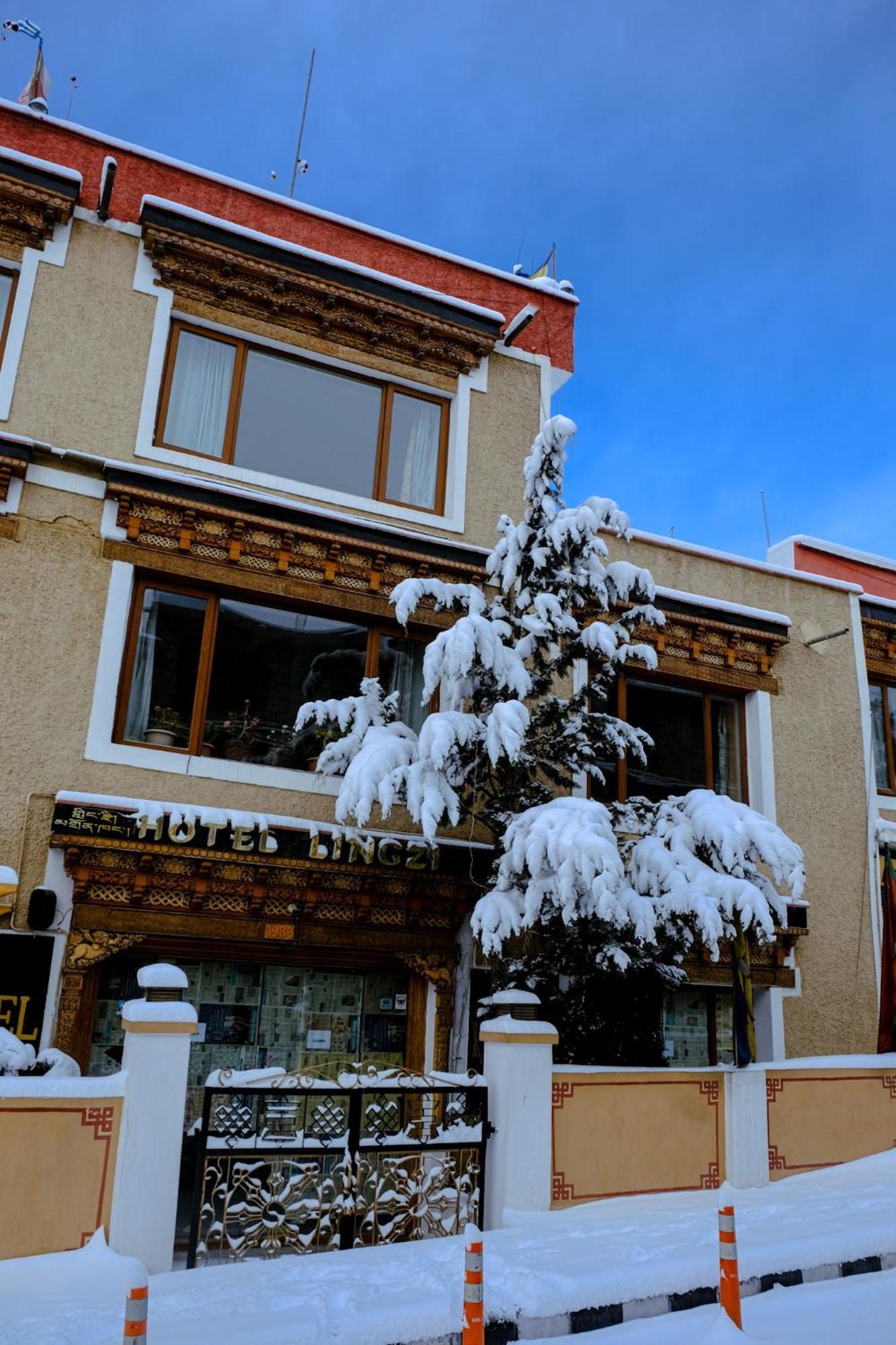 Hotel Lingzi Leh Ngoại thất bức ảnh